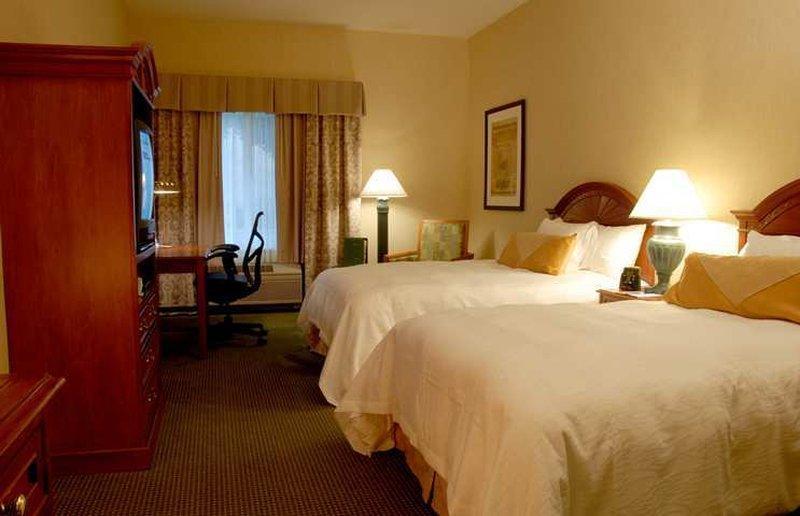 Hilton Garden Inn Seattle/Renton Exterior photo